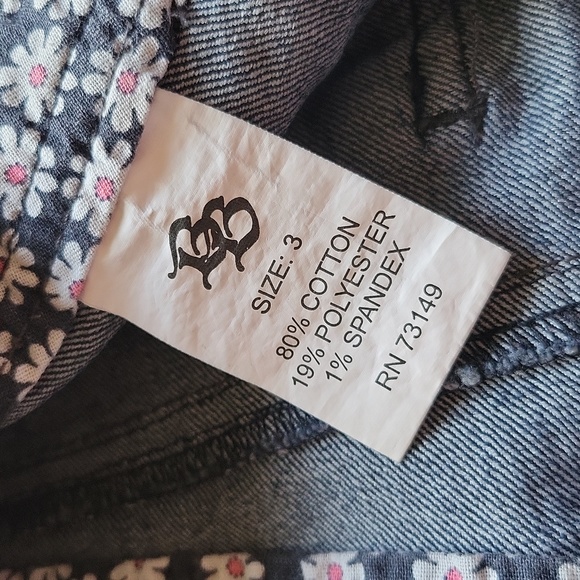 Boom Boom Jean shorts size 3 - Picture 4 of 10